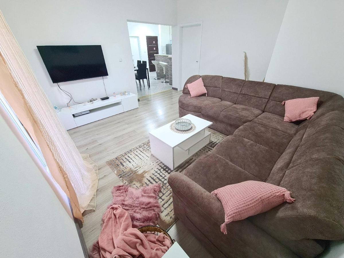Apartment Three Roads Башка-Вода Екстер'єр фото