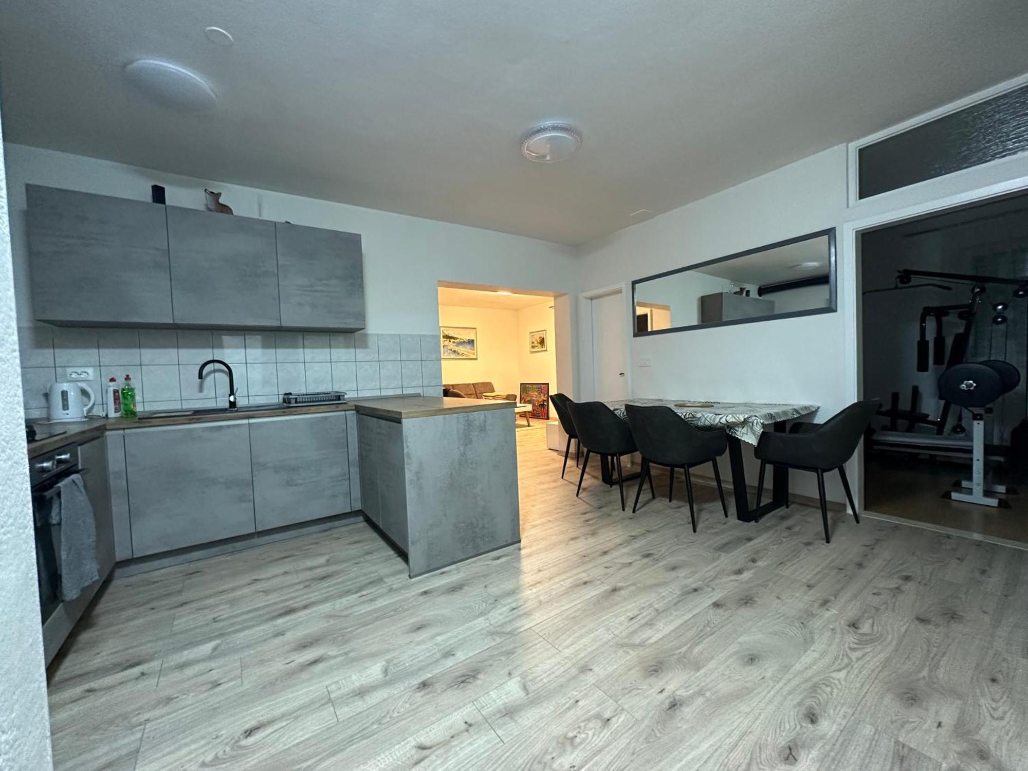 Apartment Three Roads Башка-Вода Екстер'єр фото